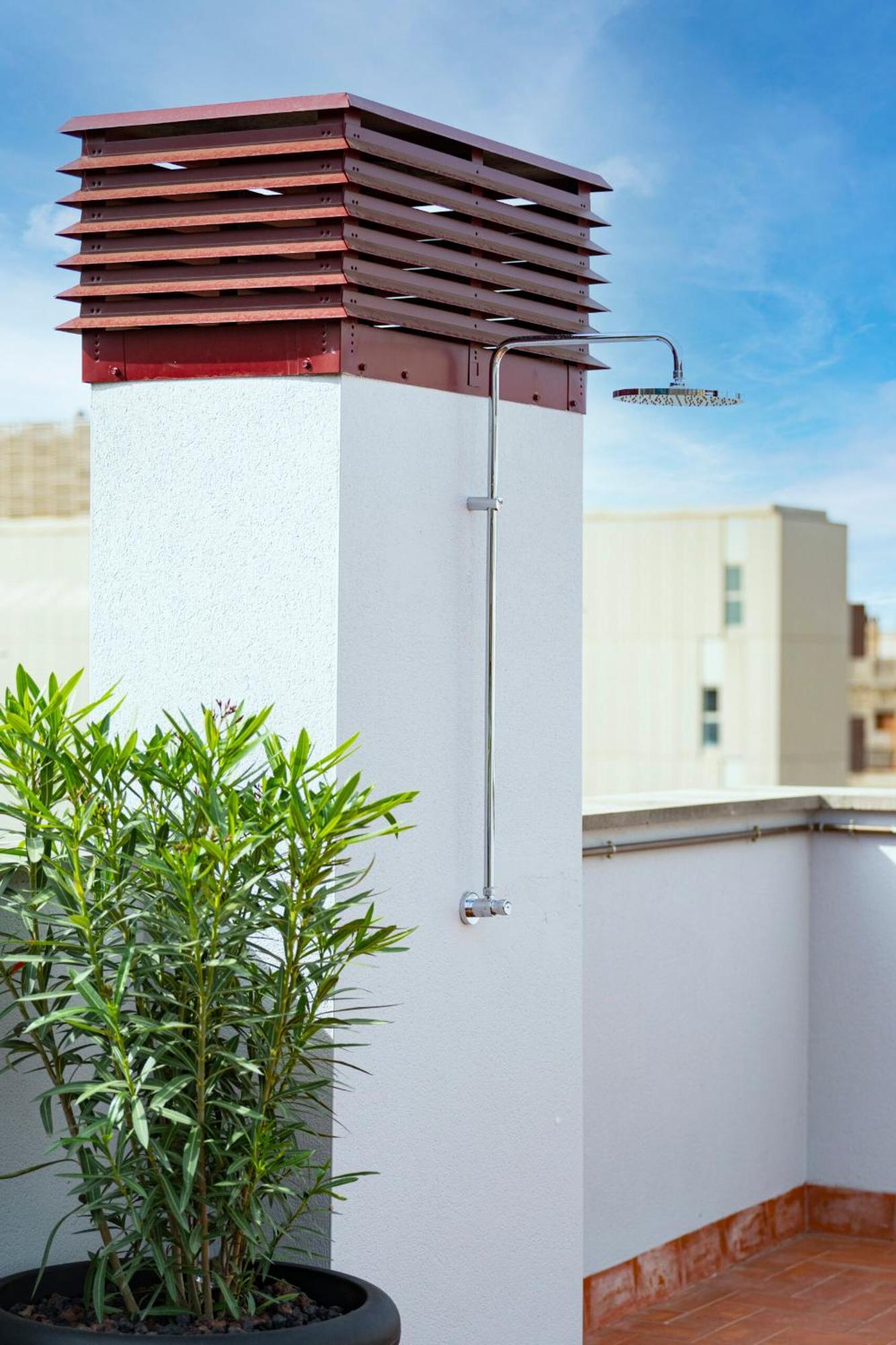 The Orbit Apartments برشلونة المظهر الخارجي الصورة
